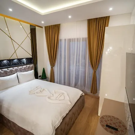 Pleasure Lux Gold شقة كوباونيك